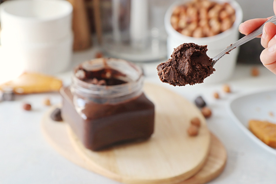 Ингредиенты для шоколадной пасты без орехов в домашних условиях
