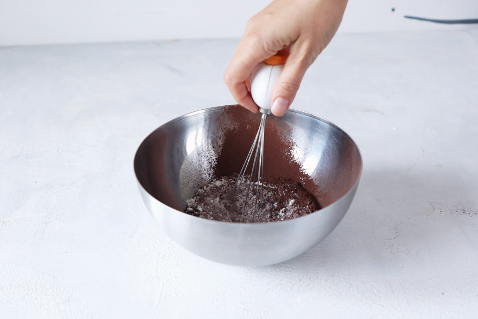 готовим шоколадный бисквит